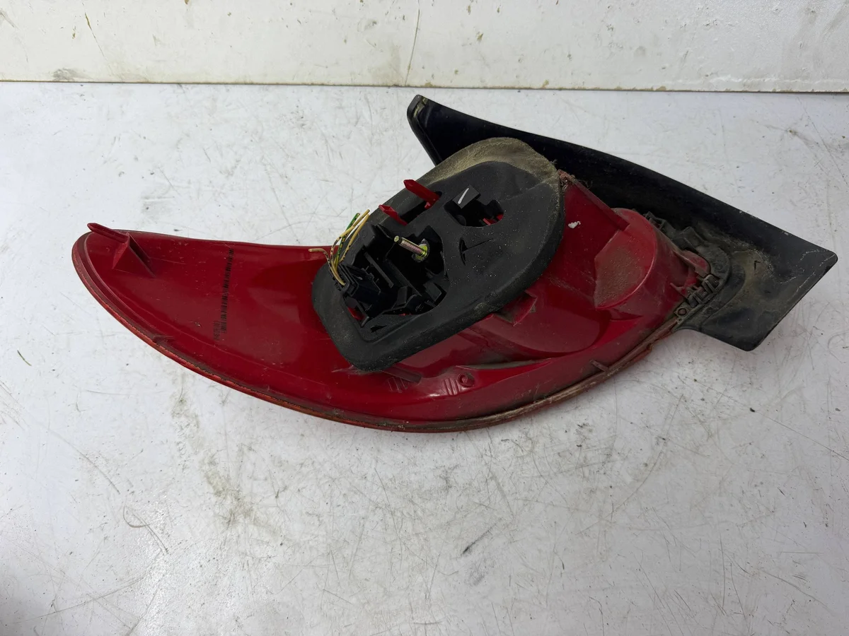 Rückleuchte rechts Peugeot 206 KOR3821 image 4