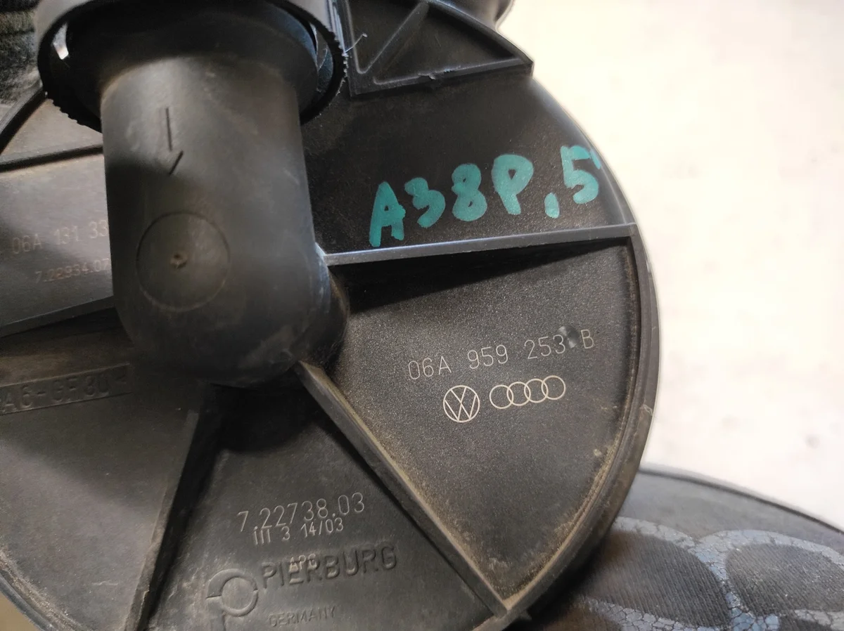 Pompa aria secondaria Audi A3 8P 1.6 image 4