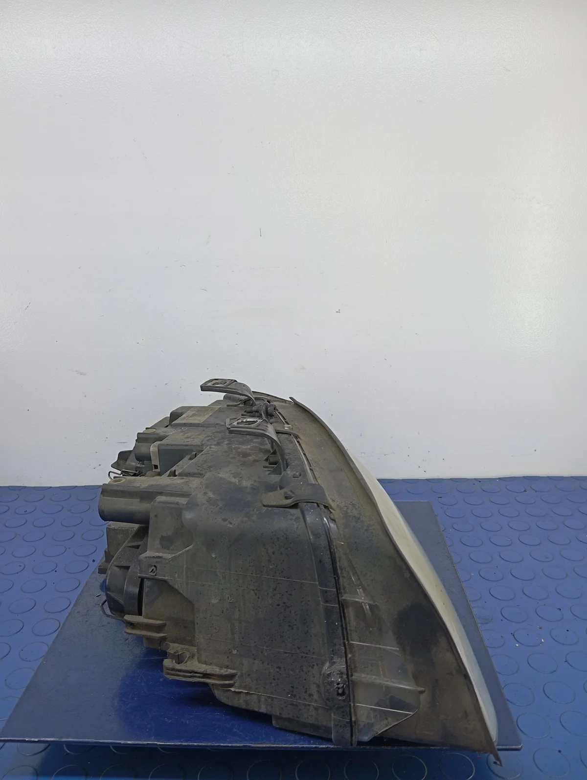 Lampada Anteriore Sinistra Audi A4 B6 Usata image 4