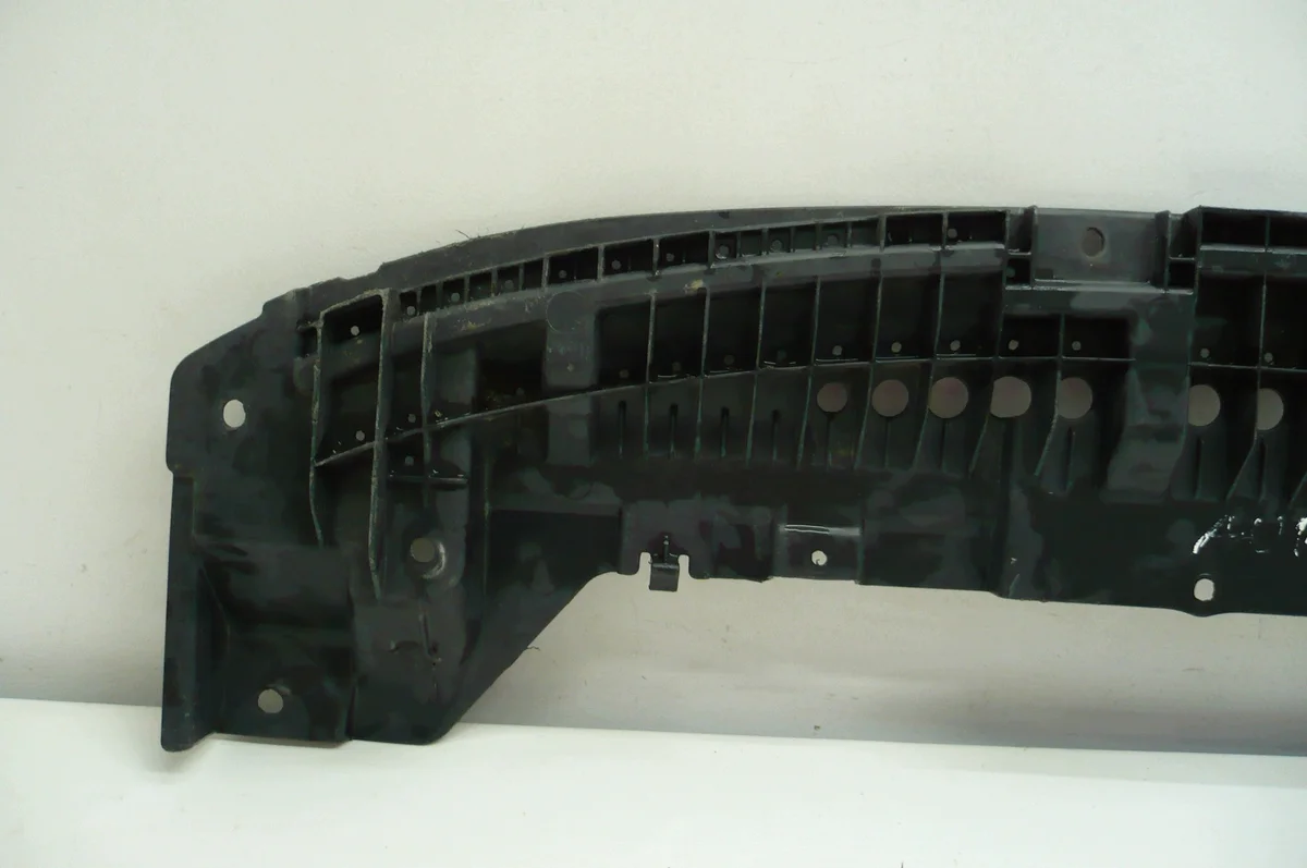 Toyota Auris I 09-12 Unterfahrschutz vorne image 4