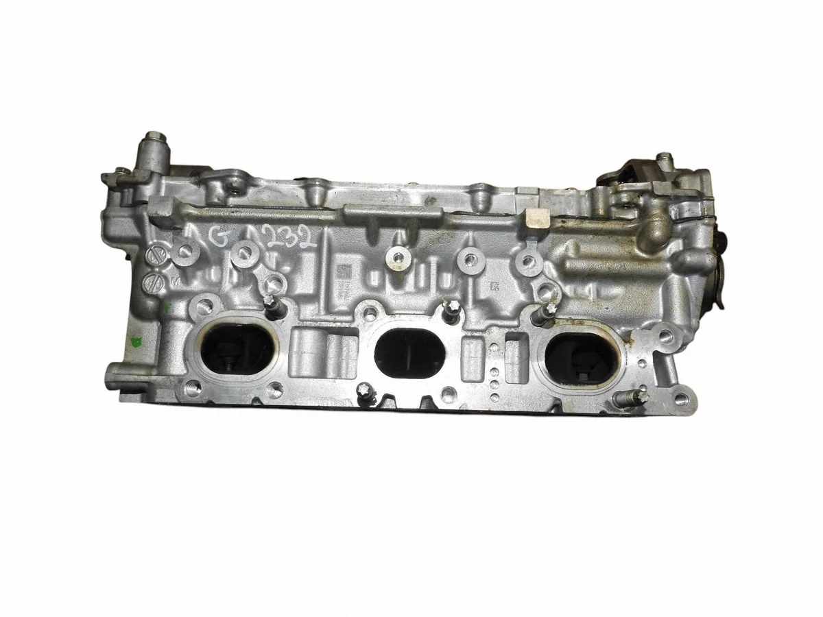 Nissan 370Z 3.7 V6 sylinterikansi REY05L thumbnail 3