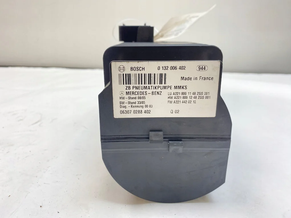 Vacuum Pump Mercedes-Benz 0132006375 thumbnail 3
