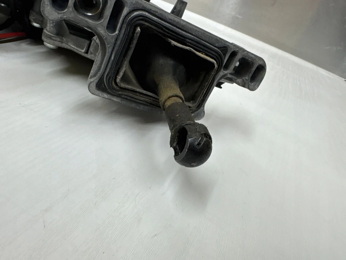 Klappen-Stellmotor Mercedes E W212 A2188200442 image 5