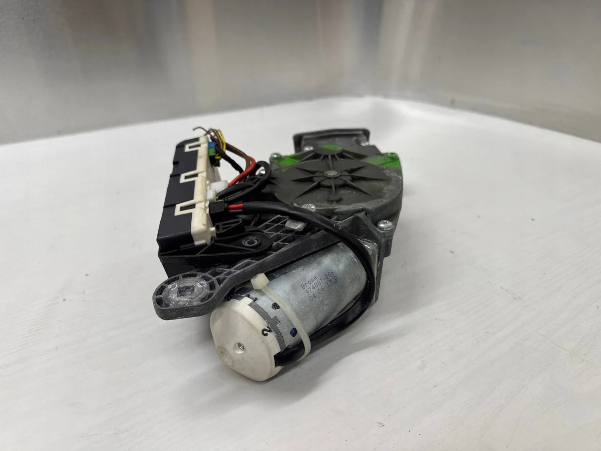 Klappen-Stellmotor Mercedes E W212 A2188200442 image 8