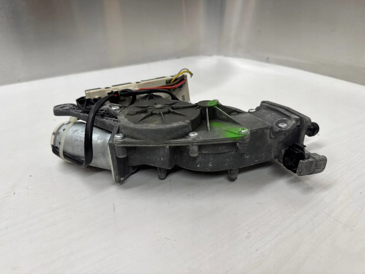 Klappen-Stellmotor Mercedes E W212 A2188200442 image 9