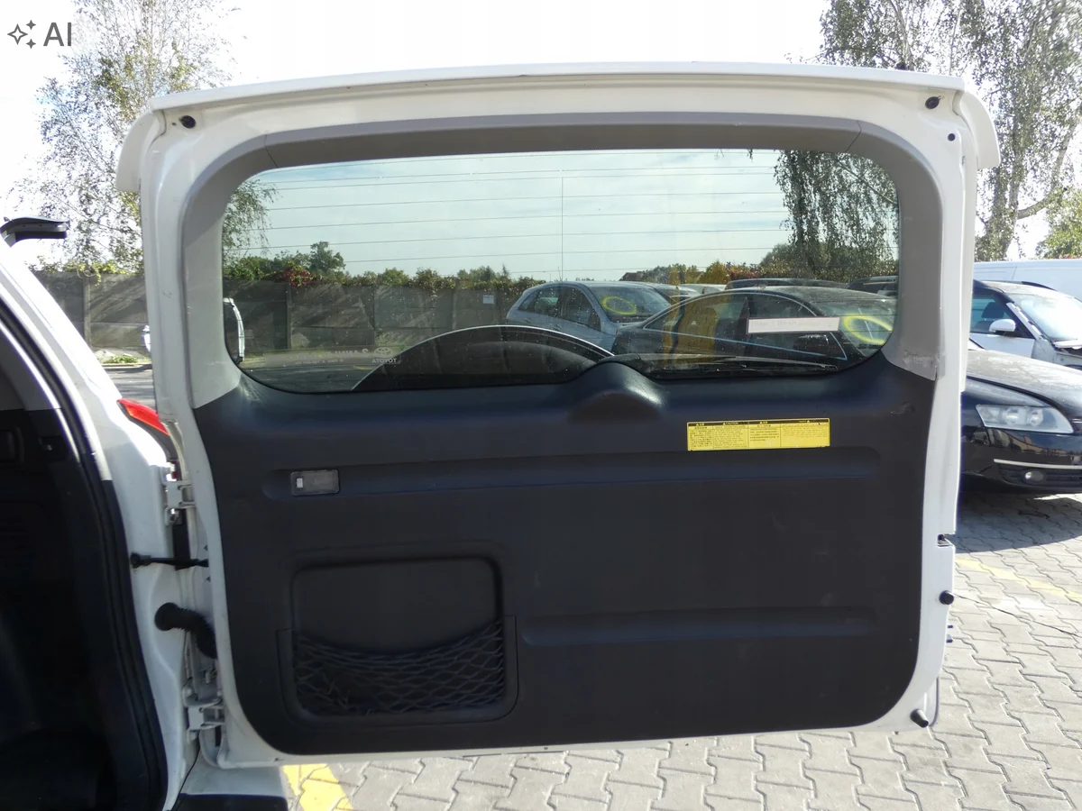 Toyota RAV4 III Karossdelar Bak Använd image 6