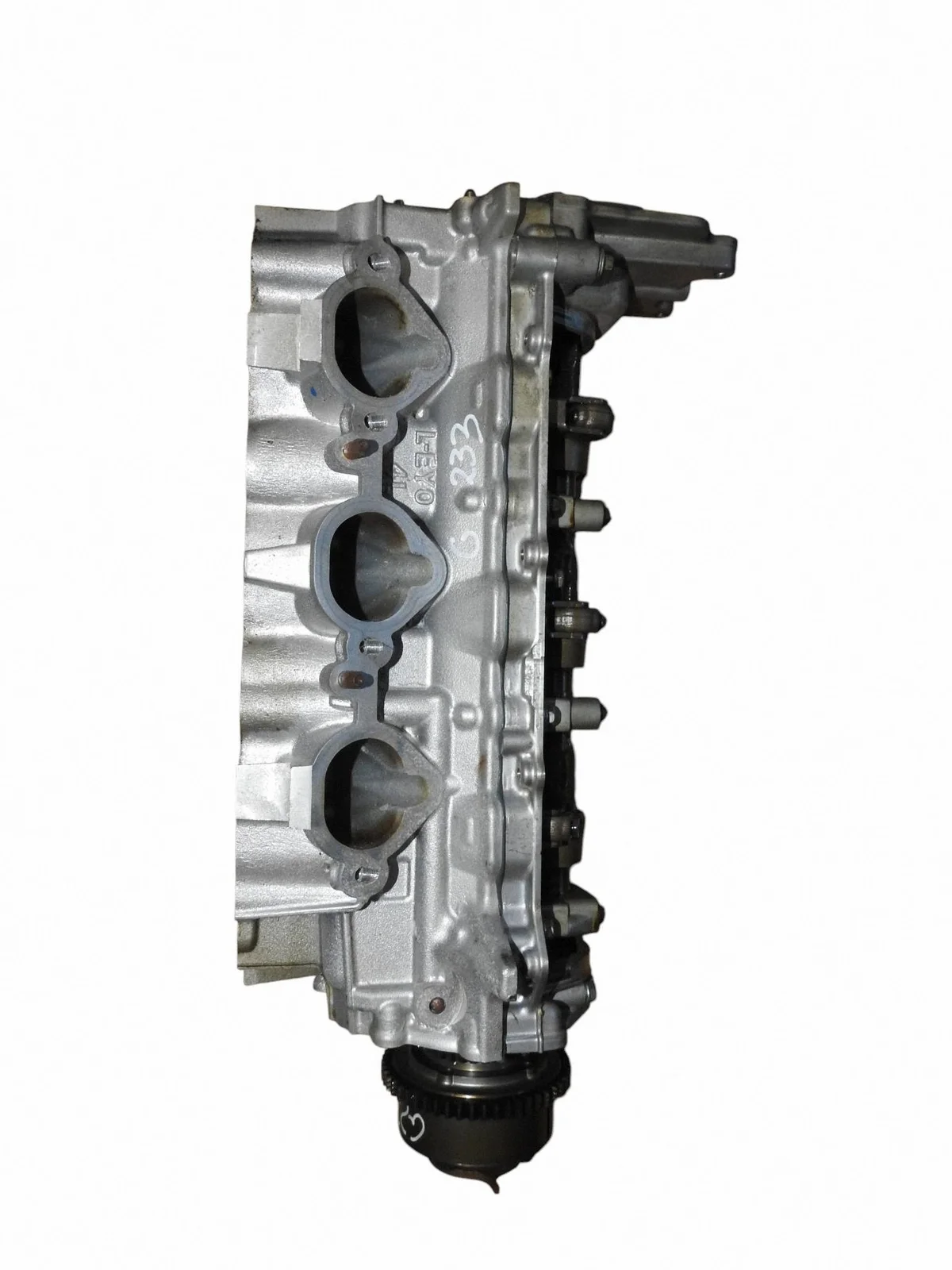 Nissan 370Z 3.7 V6 sylinterikansi LEY04L image 4
