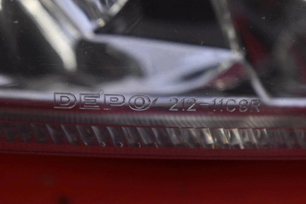 Reflektor Prawy Toyota Corolla E12 LIFT 03- thumbnail 10