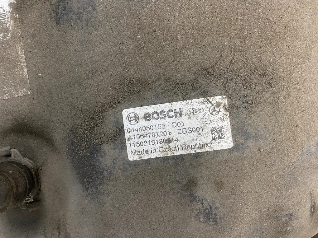 M-Class W166 AdBlue Tank A1664707201 image 3