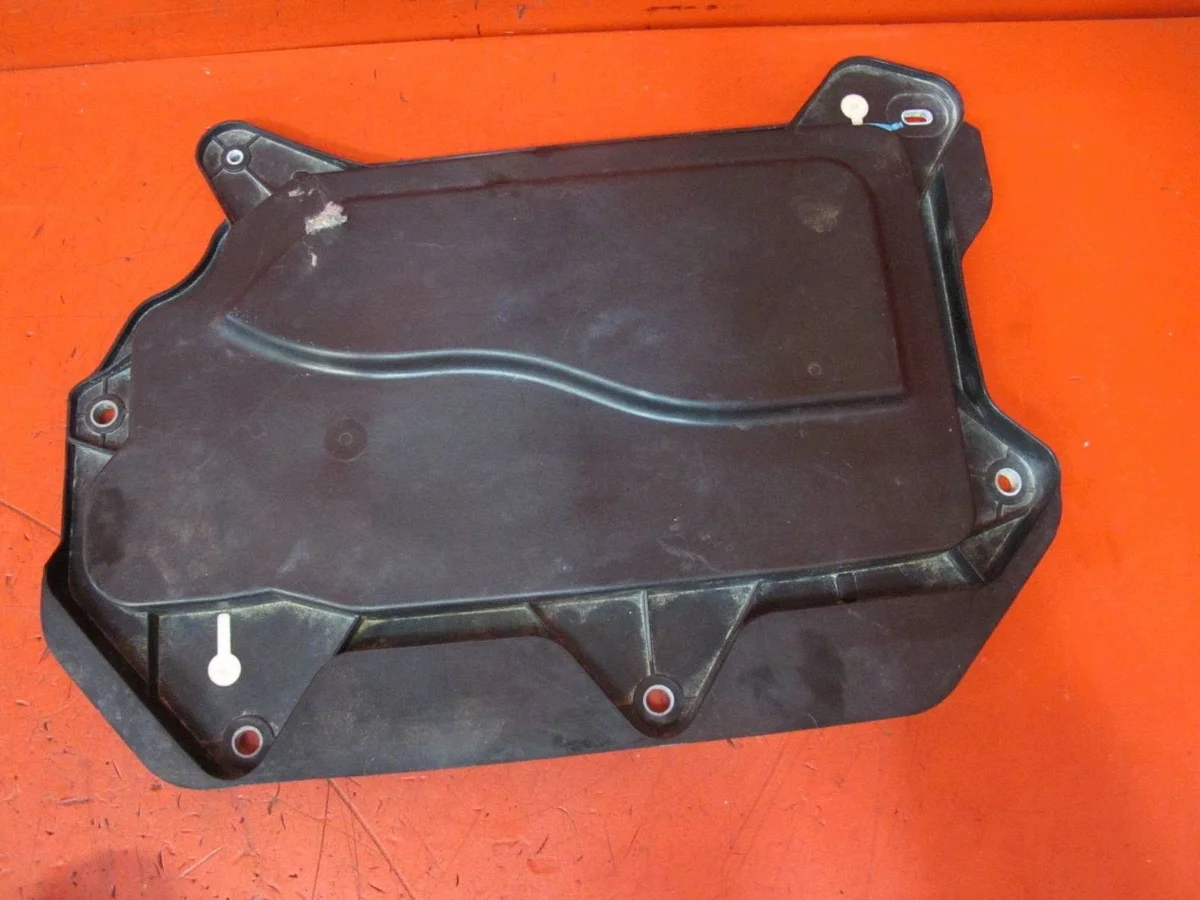 Renault Clio 5 V B7 19- Abdeckung Batteriegehäuse