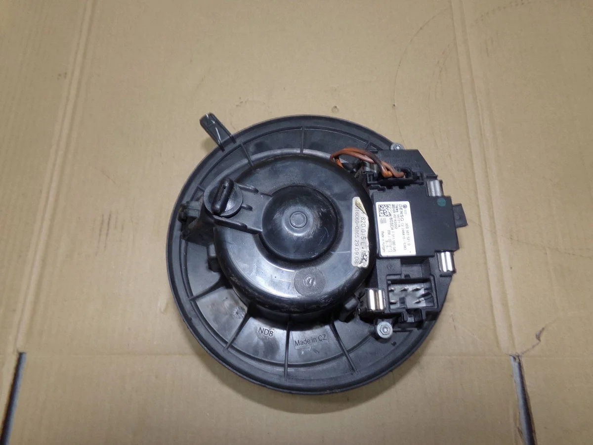Passat B6 puhaltimen vastus LOB14096