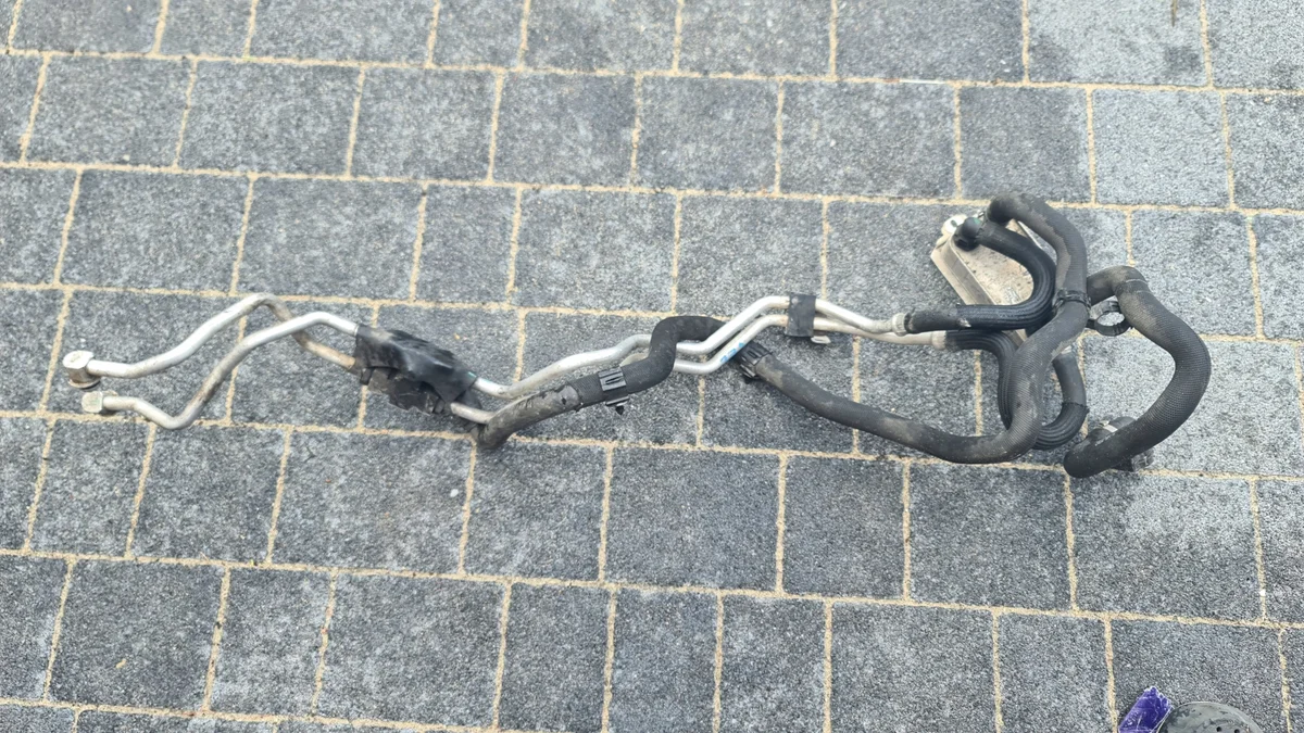 Kühler Ölkühler Jaguar F-Pace X761 2.0D