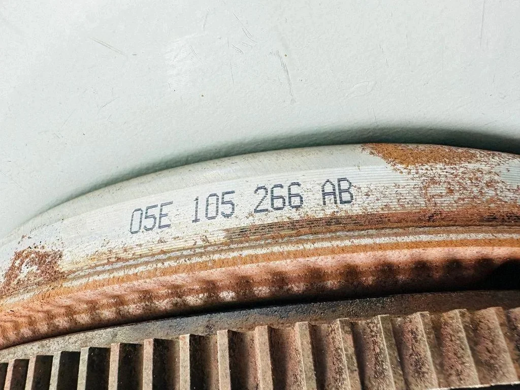 Volante Motor Cupra 05E105266AB Usado image 5