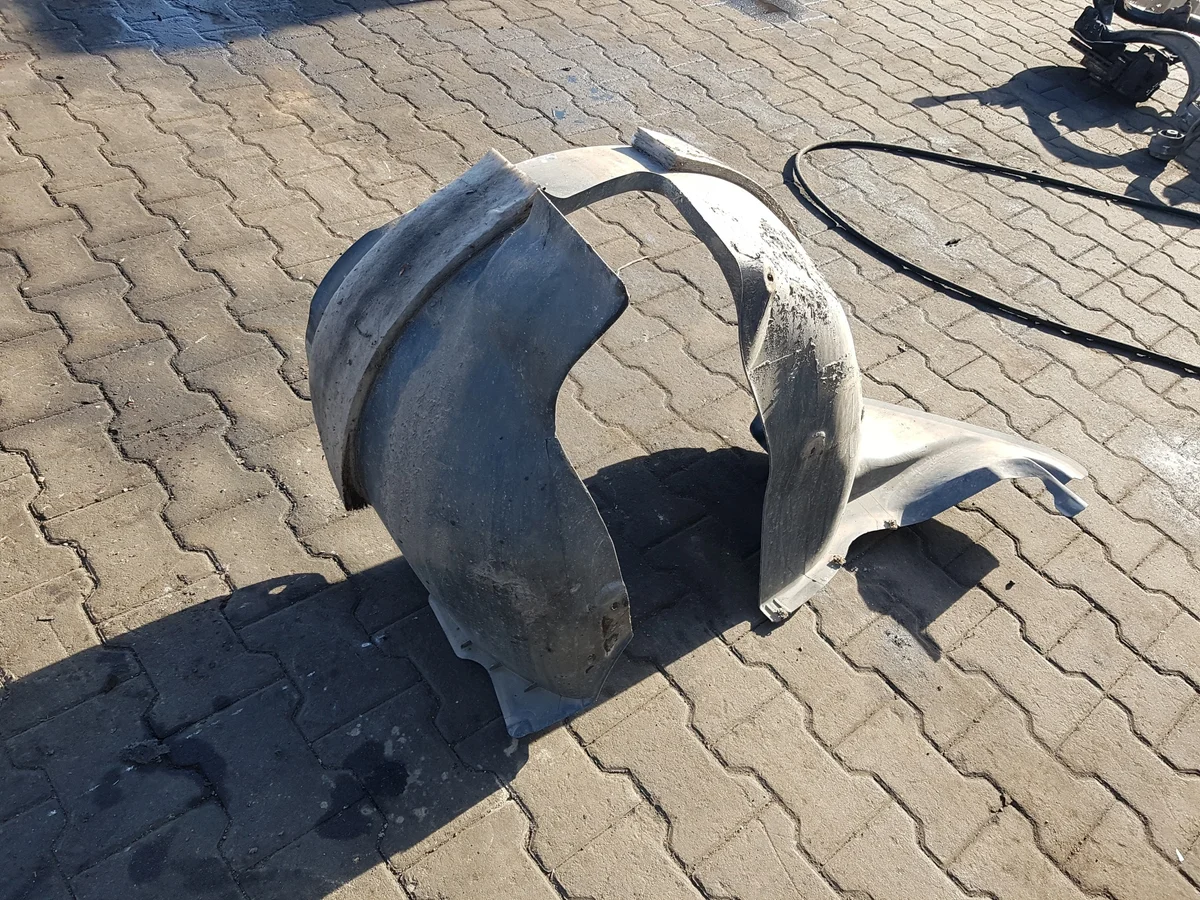 VW Tiguan 5N innerskärm vänster fram image 5