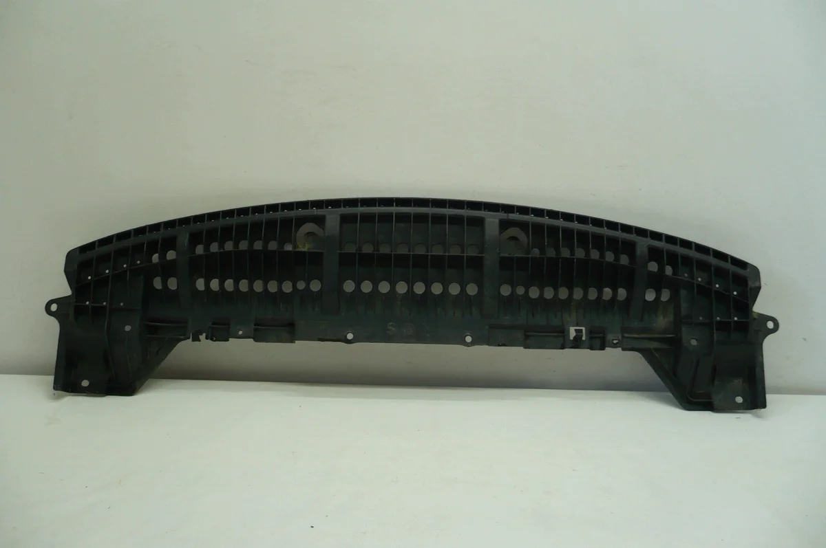 Skyddsplåt Toyota Corolla E14 E15 06- Fram