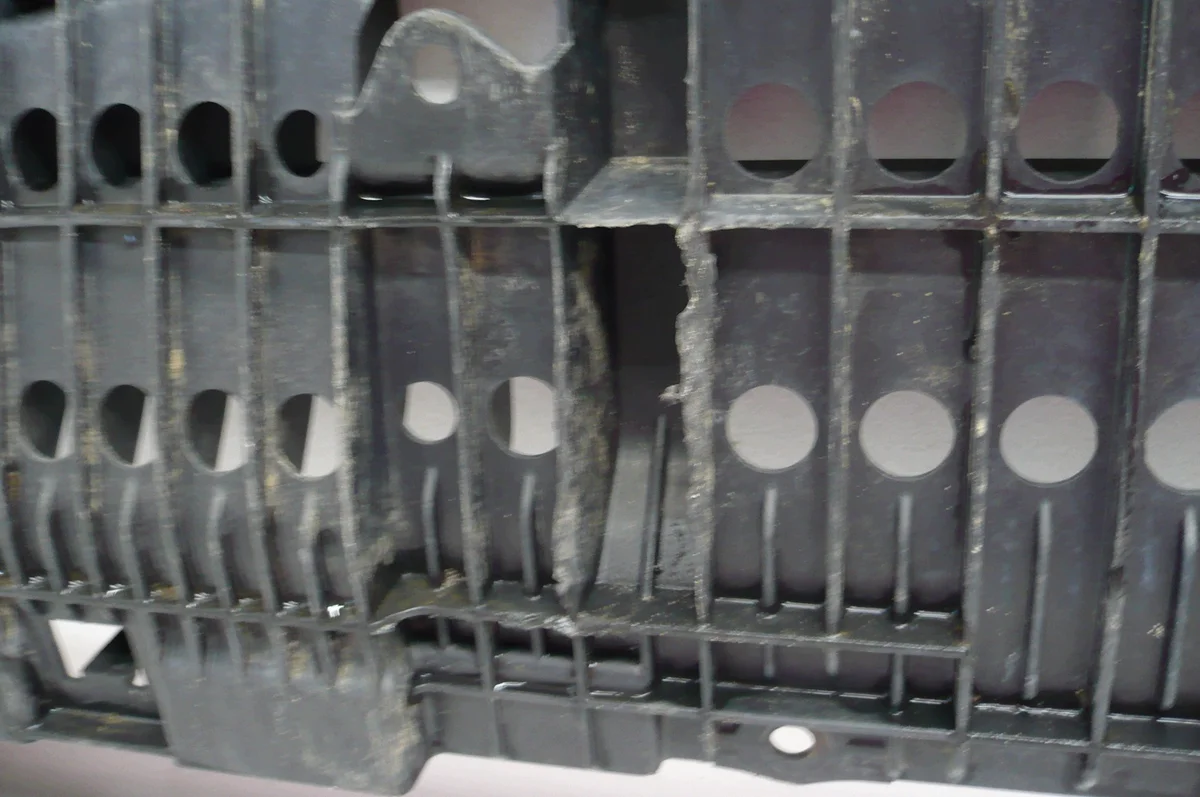 Toyota Corolla E14 E15 Unterfahrschutz vorne image 9