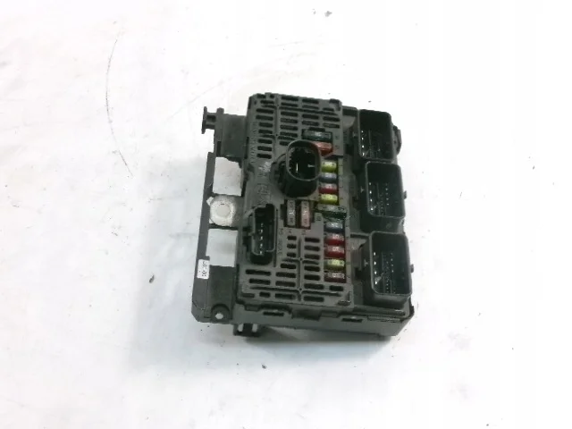 Peugeot 407 Sulakeboxi 9656086080 image 6