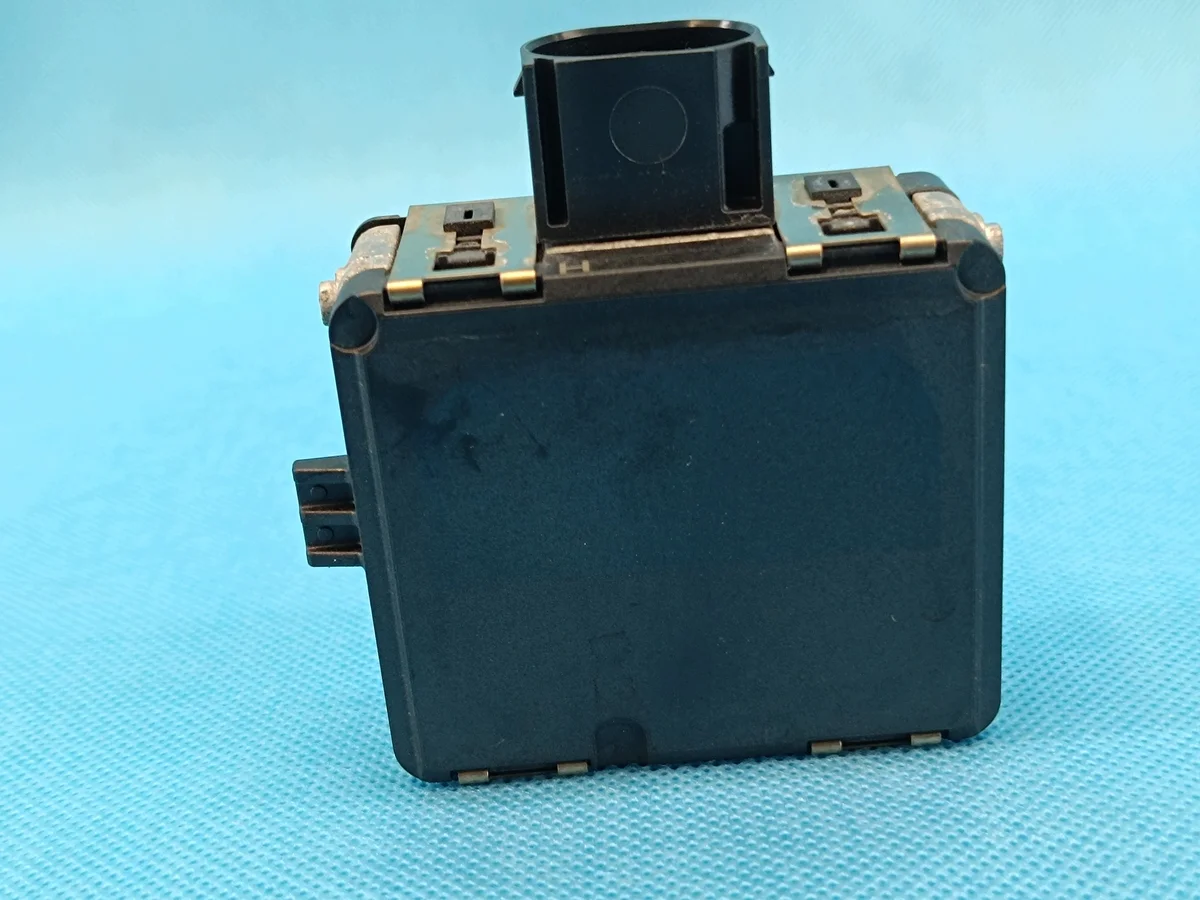 Audi Q3 F3 Radar Distronic 3Q0907590L image 6