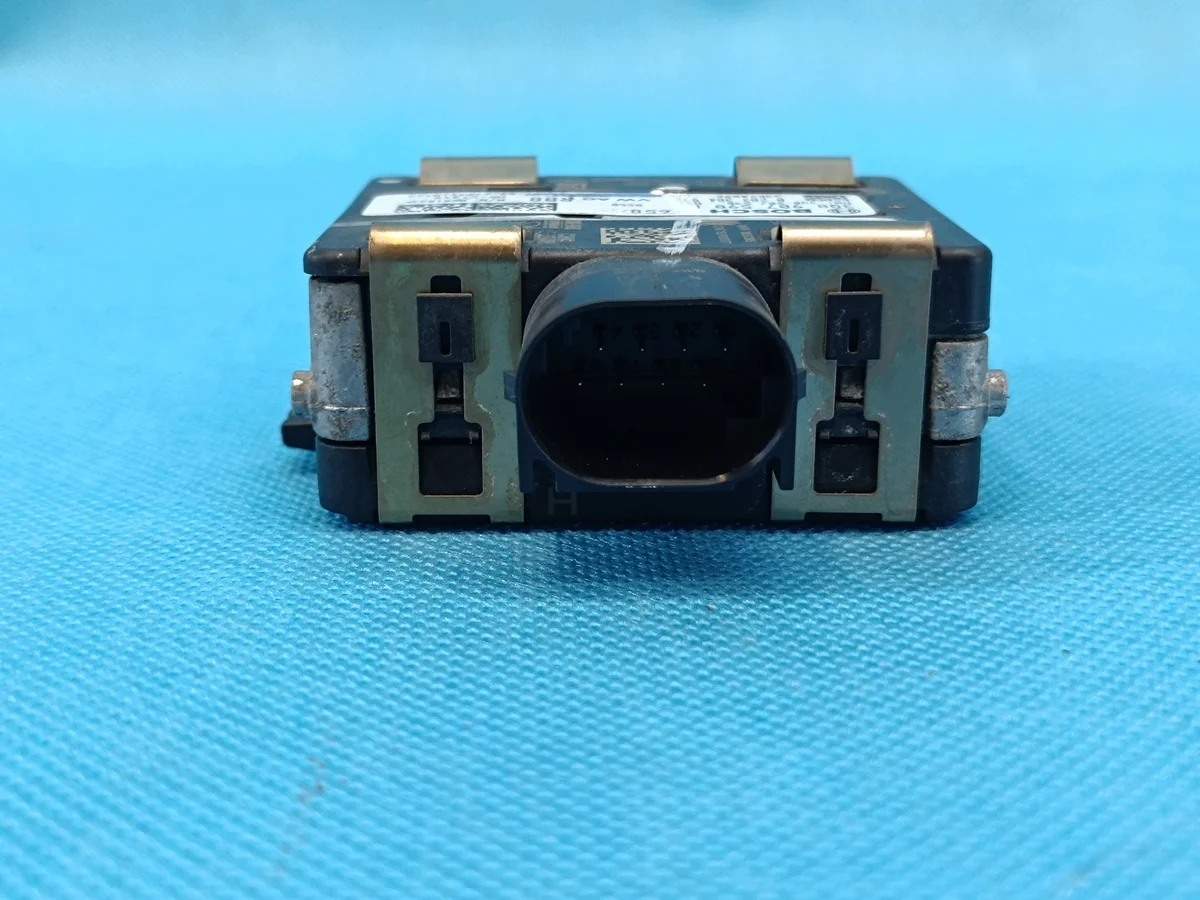Audi Q3 F3 Radar Distronic 3Q0907590L image 7