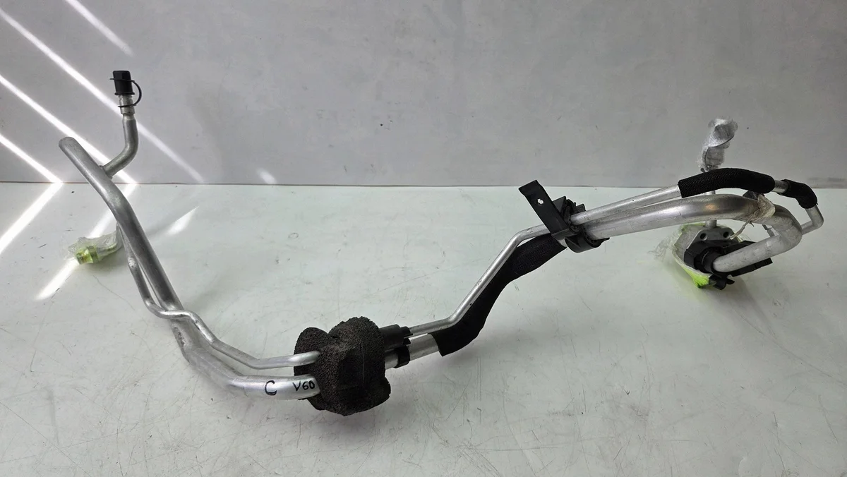 Volvo S60 Klimaanlagenleitung YTY6744