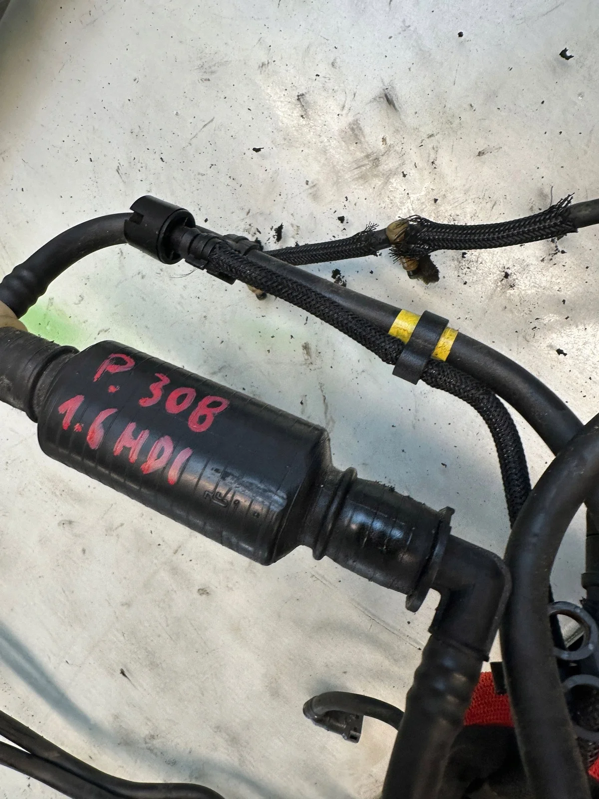 Tubería Combustible Peugeot 308 1.6 HDI 9JHYHVDG image 3