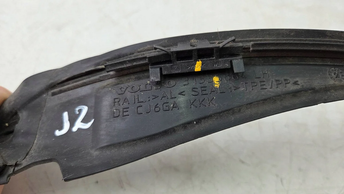 Volvo V60 Dichtung Windschutzscheibe Links 31335864 image 3