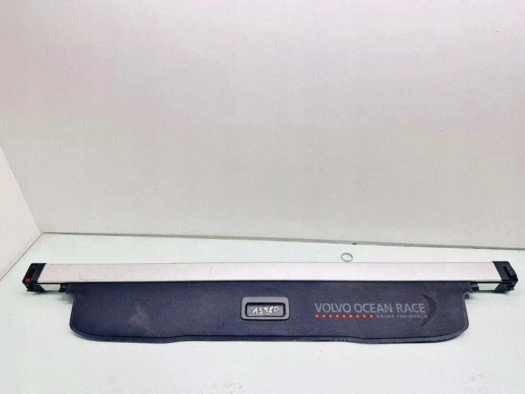 Cortina Maletero Volvo V60 39832214 Usada