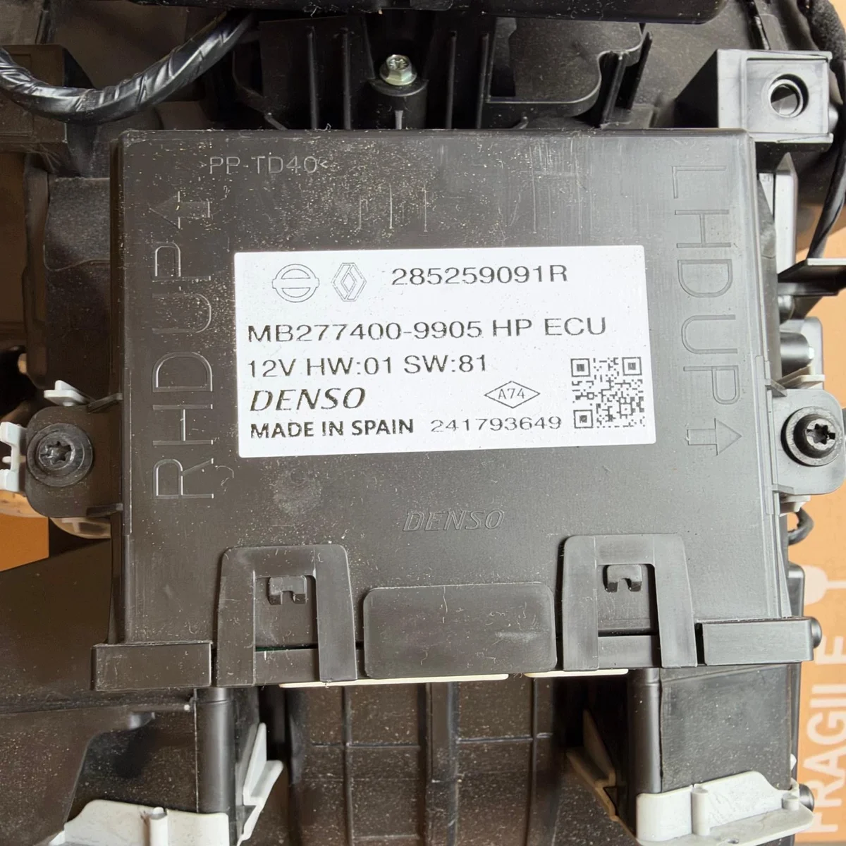 Renault 5 E-Tech Heizung 272106395R gebraucht image 10