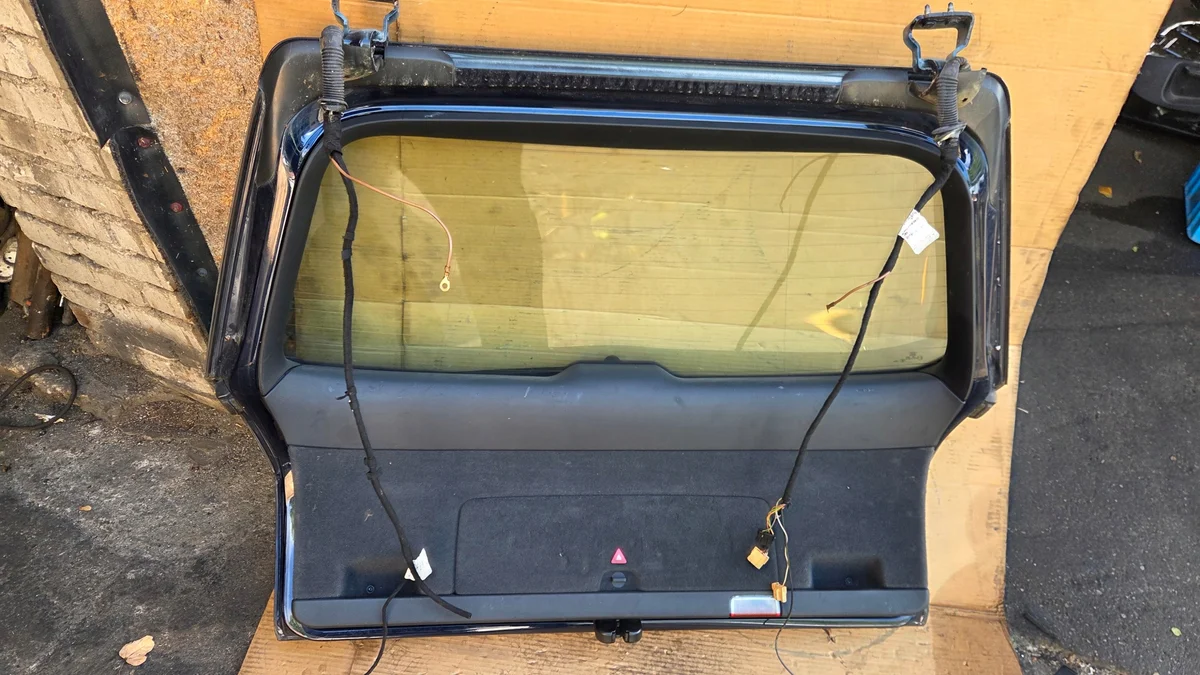 Audi A4 B6 Avant Rear Trunk Lid LZ5J image 7