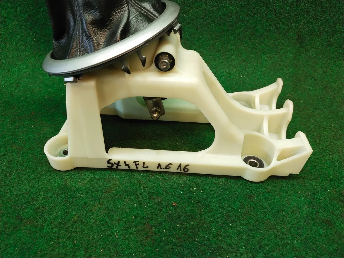 Schaltknauf Suzuki SX4 Sedici 1.6 16V image 3