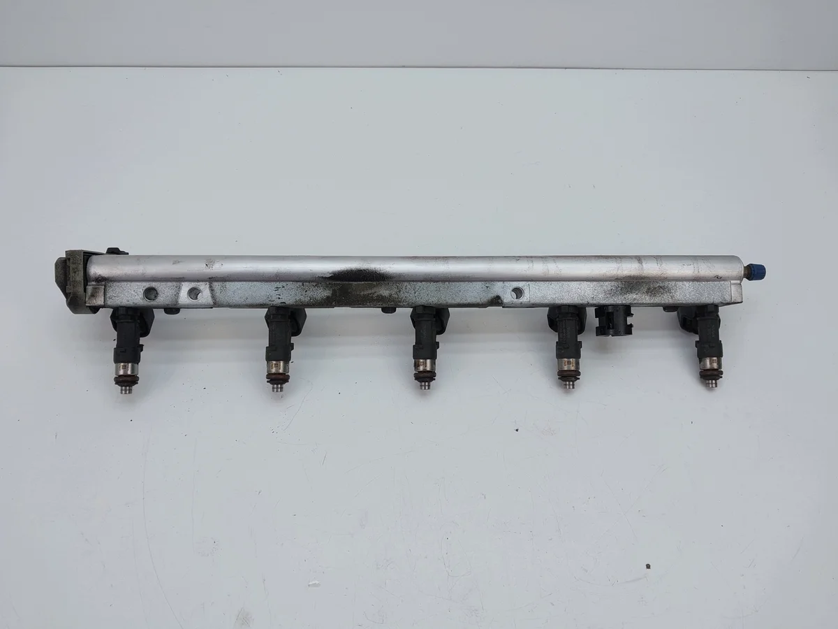 Brandstofinjector Volvo V70 III S80 II 2.5 T