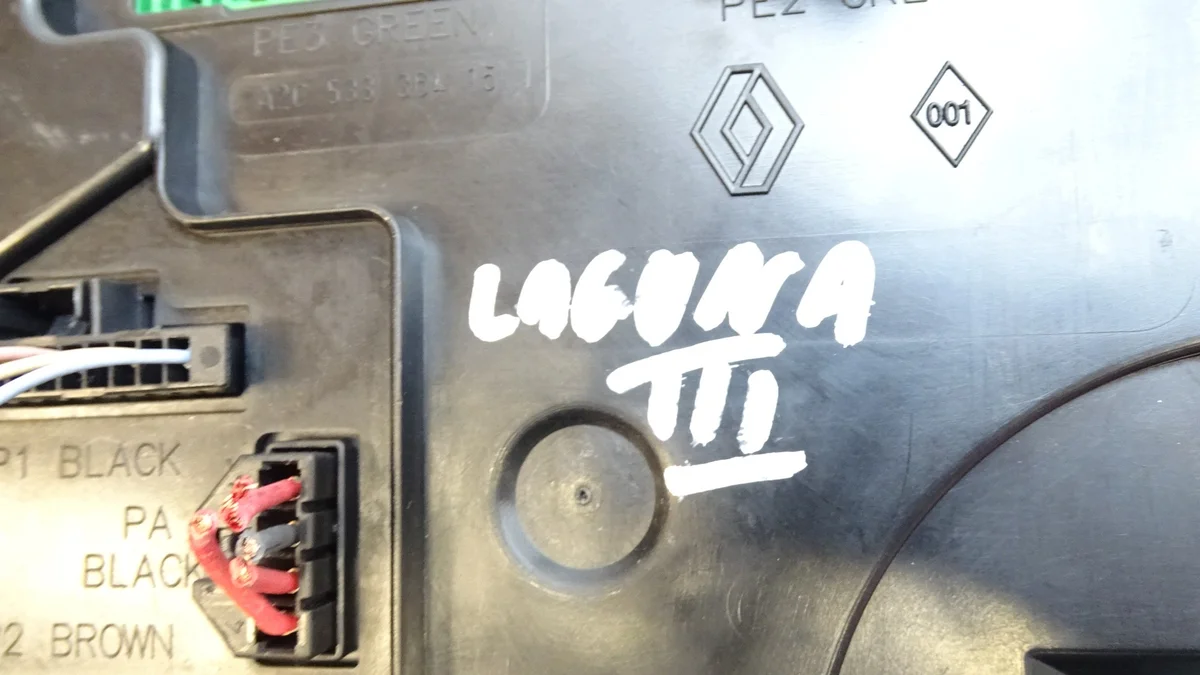 BCM Modul Renault Laguna III 2.0 dCi thumbnail 3