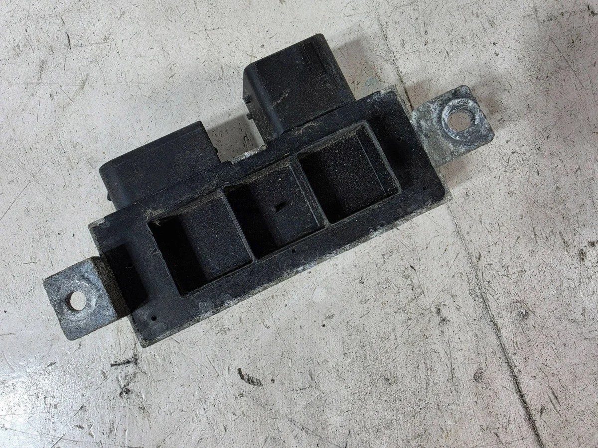 Relais Module Lumières Opel Vivaro B Trafic III image 7