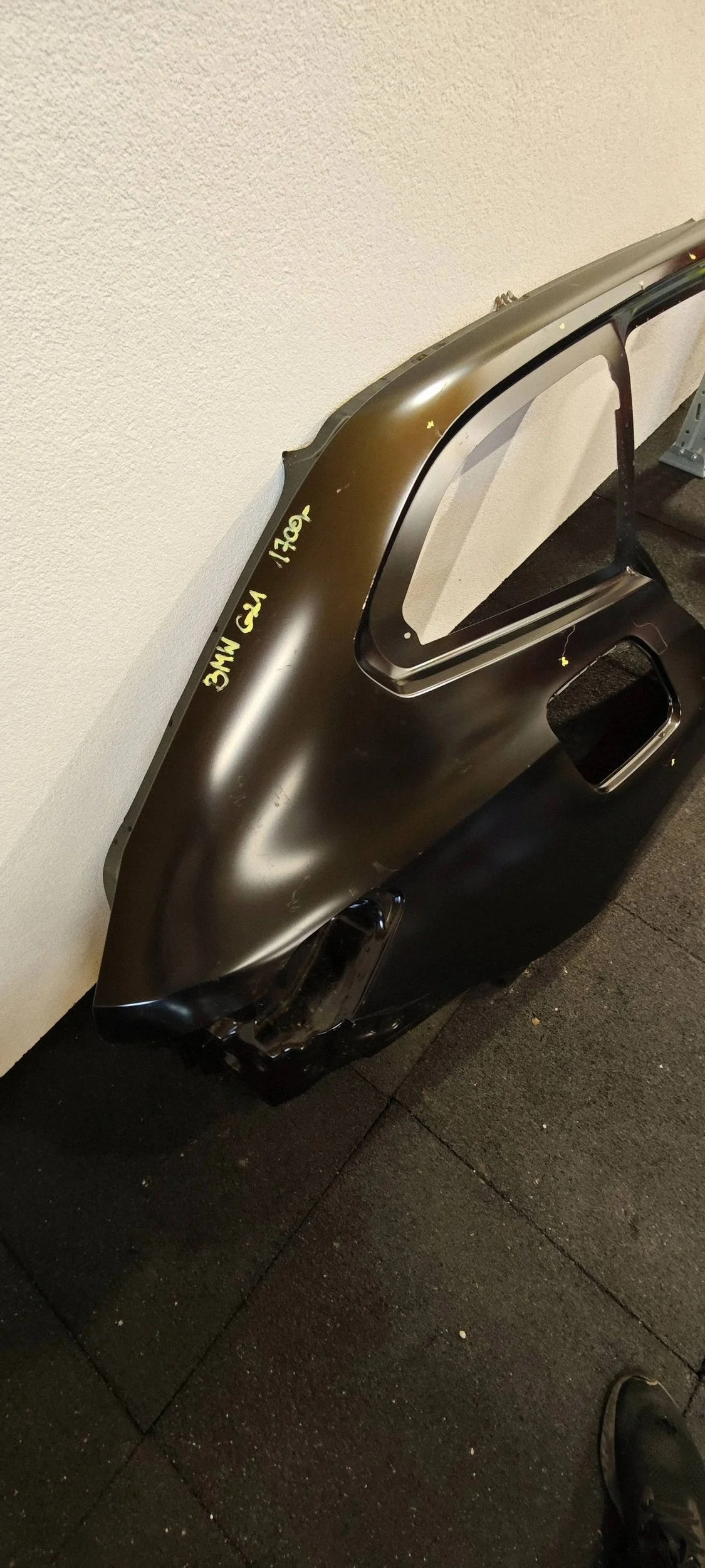 BMW 5 G61 Kotflügel Rechts Hinten Gebraucht image 4