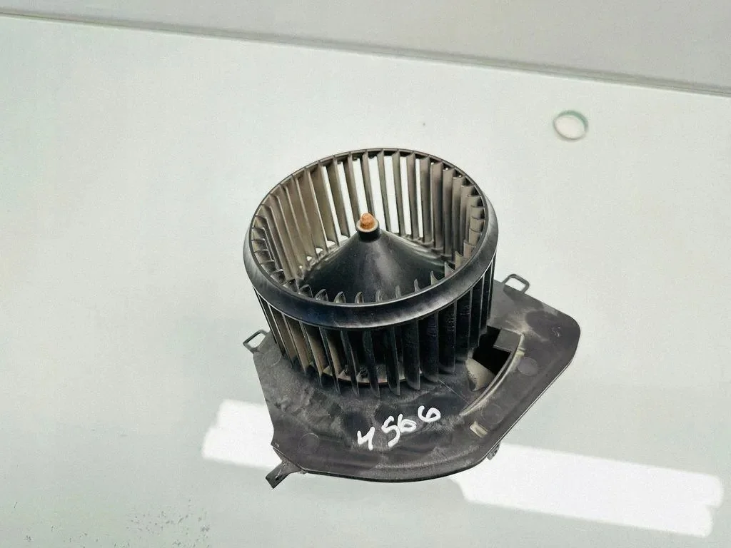 Klep motor VW Transporter VI (T6) 16477346