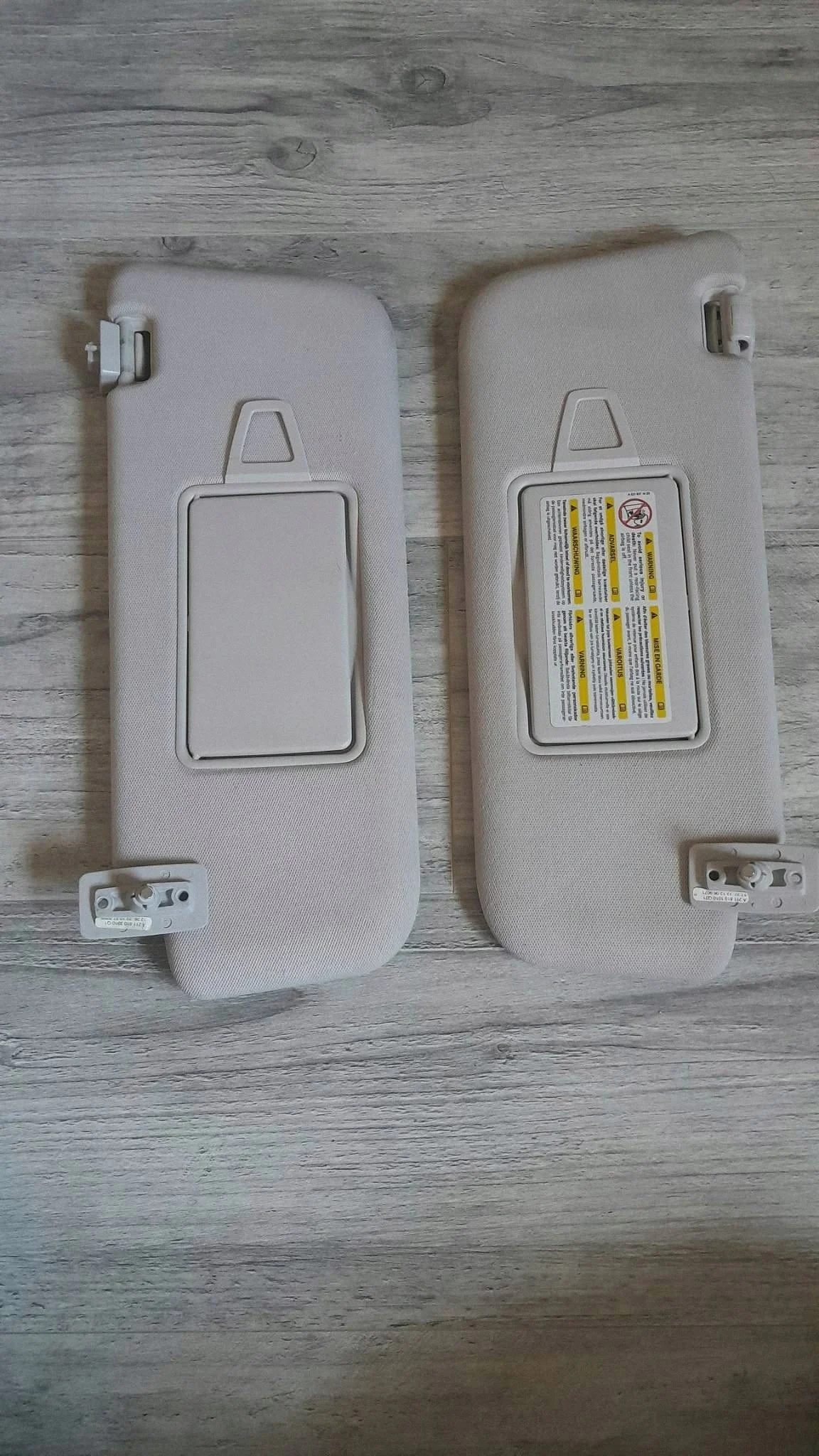 Pare-soleil gauche Mercedes W211 A2118103910