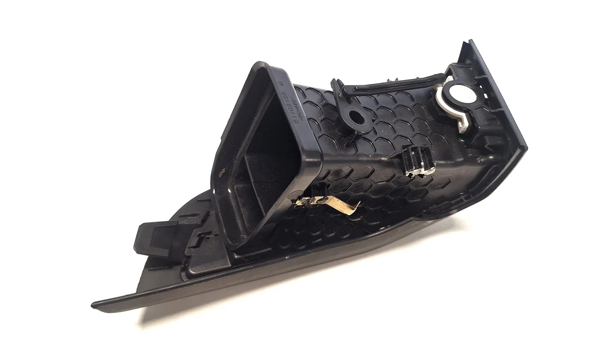 Rejilla BMW i3 I01 Izquierda 9283001 image 6
