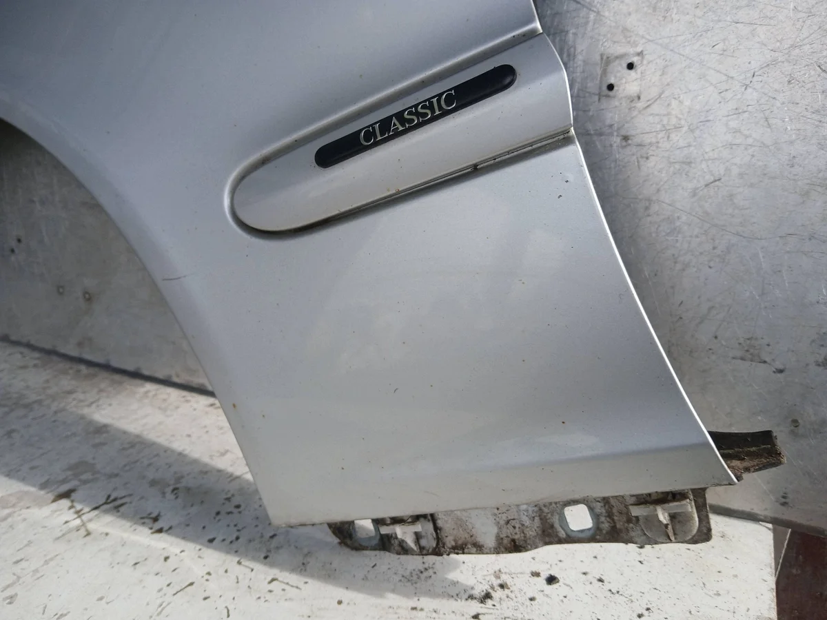 Voorpaneel links Mercedes C W203 54H25 image 3