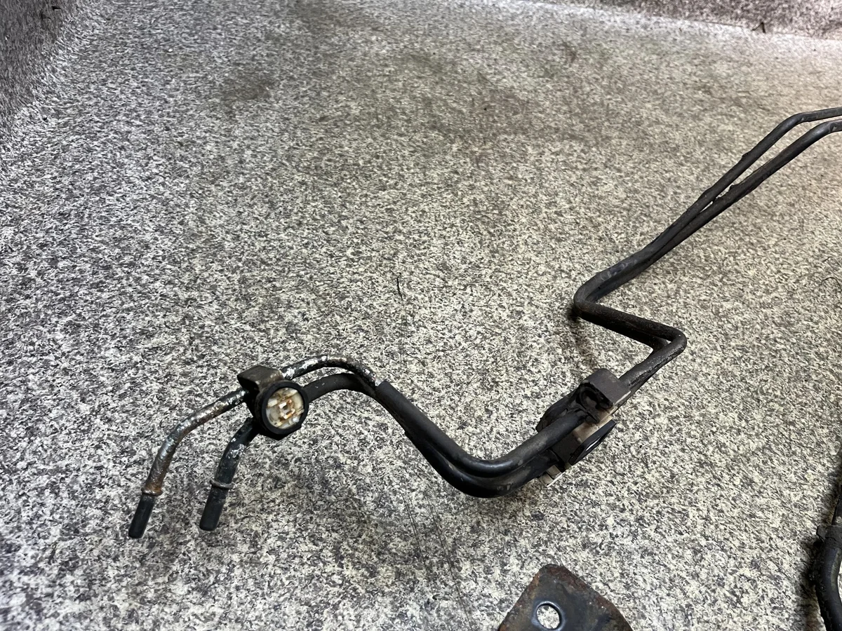 Kraftstoffleitung Suzuki Grand Vitara II 2.0 image 4