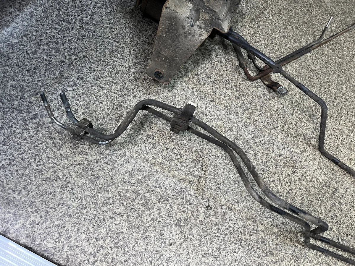 Kraftstoffleitung Suzuki Grand Vitara II 2.0 image 8