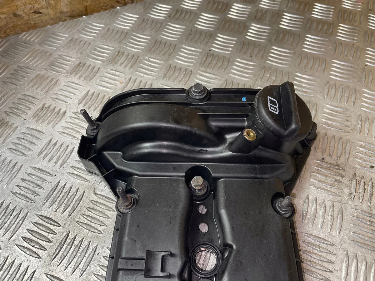Maserati Ghibli venttiilikansi 20132531 image 3
