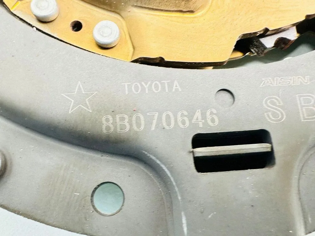Schwungrad Toyota Auris 1.8L Hybrid 8B070646 image 3