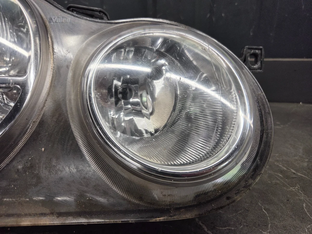Scheinwerfer rechts VW Polo IV 6Q1 VALEO 89306849 thumbnail 1
