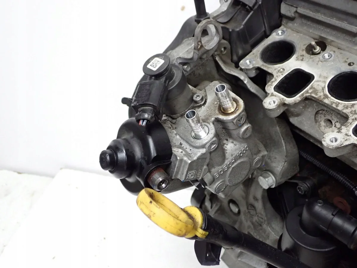 Used Engine Pump CFH 2.0TDI 140HP for VW Golf VI image 6