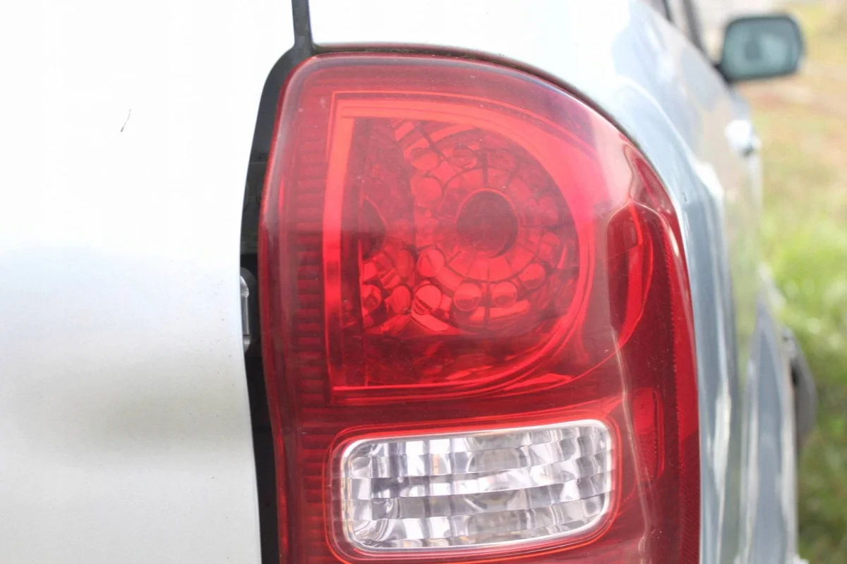 Rückleuchte Rechts Toyota RAV 4 II BGK3547 image 4