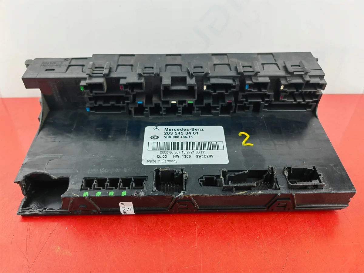 Mercedes W203 Sicherungskasten Modul SAM 2035453401