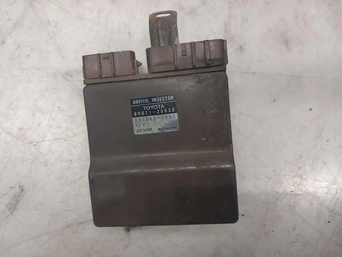 Unidade de Controle Injeção TOYOTA COROLLA VERSO 8987120030