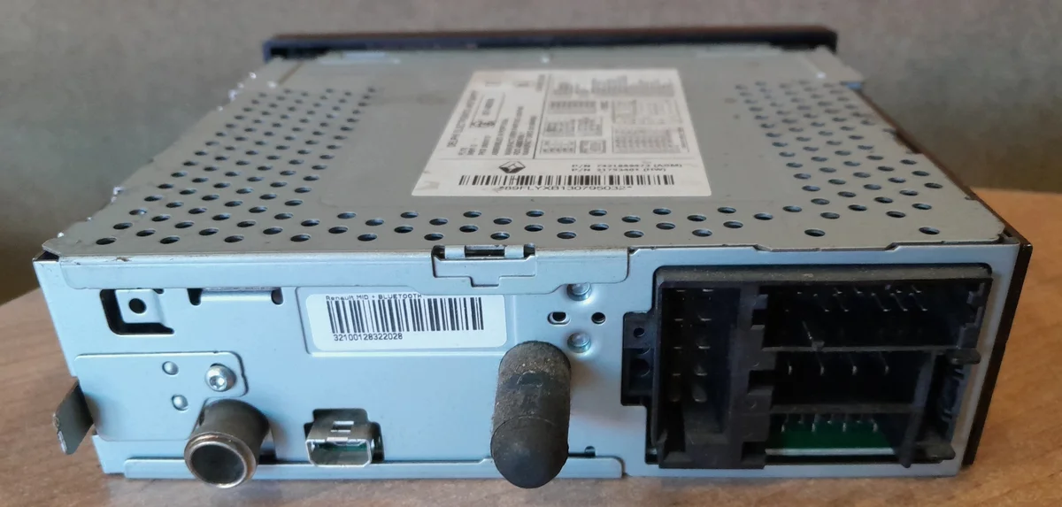 Rádio CD Bluetooth 12V Renault Premium Magnum image 3