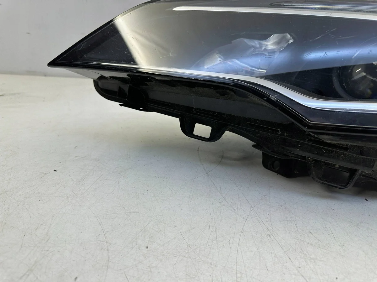 Vänster framlykta LED Opel Astra K 15- image 9