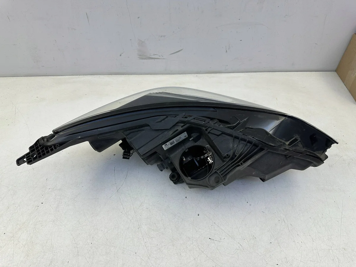 Vänster framlykta LED Opel Astra K 15- image 10